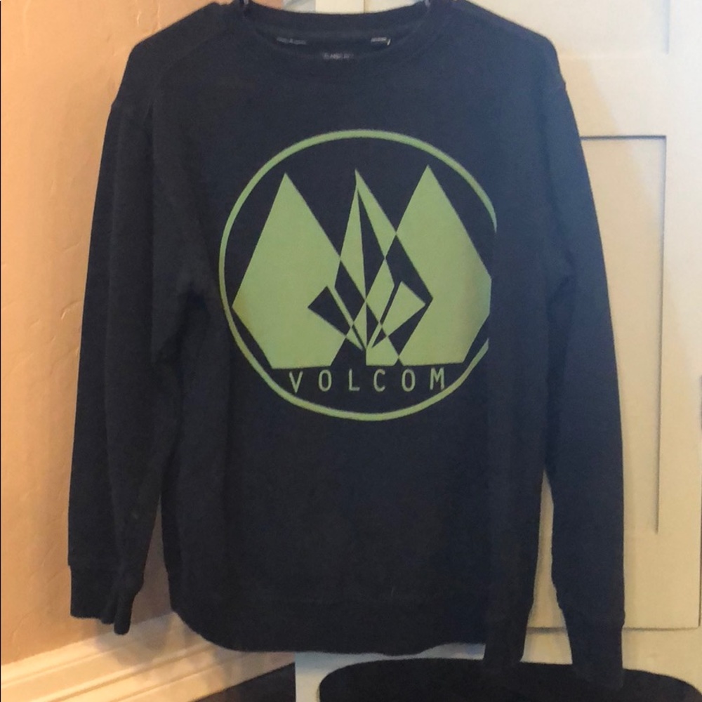 Volcom classic black sweater